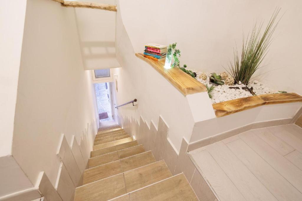 Legnosuites 3 Rooms 3 Bathrooms Group And Family By HouseinНаполи Екстериор снимка